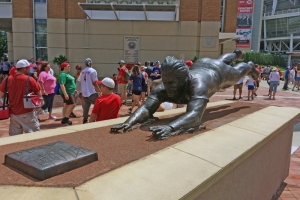 Pete Rose Statue